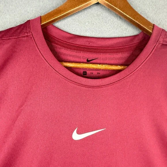 Nike Breathe Shirt Mens 2XL Red Dri-Fit Long Sleeve Center Swoosh Train Gym - Picture 2 of 14
